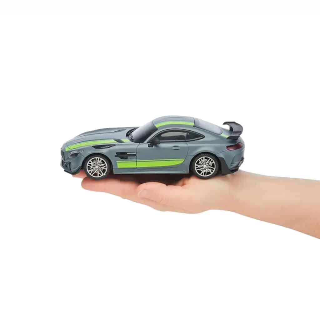 Revell-RC-Mercedes-Benz-AMG-GT-R-Pro-01